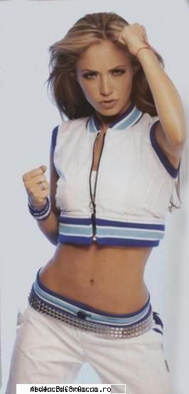anahi poze vechi - aci va bate dak va puneti q ea - Anahi