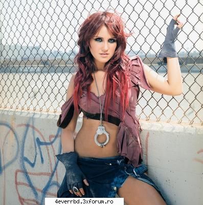 poza preferata q DuL - RihannaFenty - DulceMaria