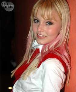 victoria paz - alexxa - Rebelde