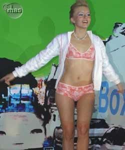 victoria paz - alexxa - Rebelde